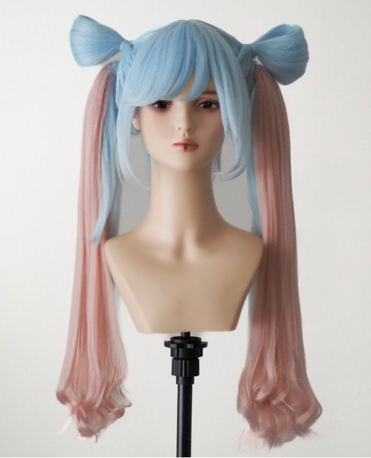 Custom wig example in Complexity 3, work 06
