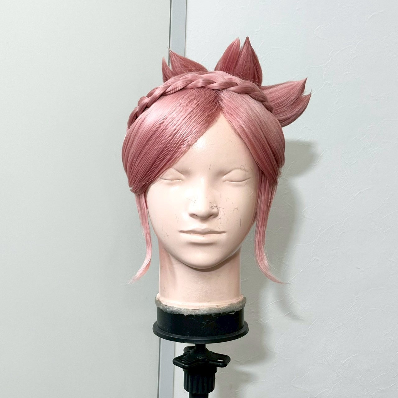 The finished wig from the front