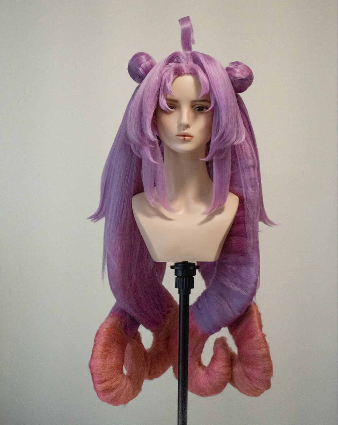 Custom wig example in Complexity 3, work 01