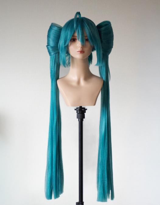 Custom wig example in Complexity 3, work 08